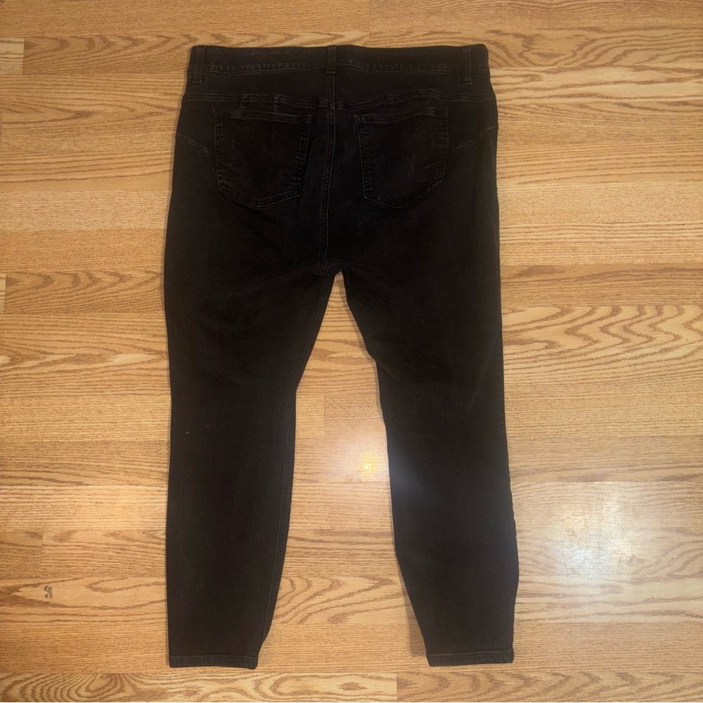 Torrid Bombshell Skinny Jeans Distressed Stretch Black Women's Plus 18S Short